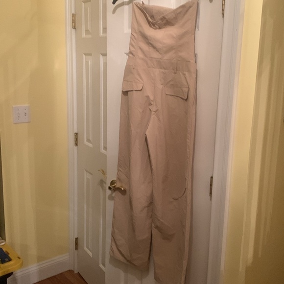 NWOT ZARA WOMEN BEIGE STRAPLESS WIDE LEG JUMPSUIT  Size XS - Picture 2 of 9